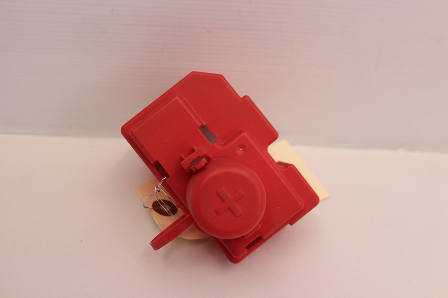 2015 Chevy SS Sedan Positive Battery Jump Start Cover 92458299 OEM - Day's Parts Yard