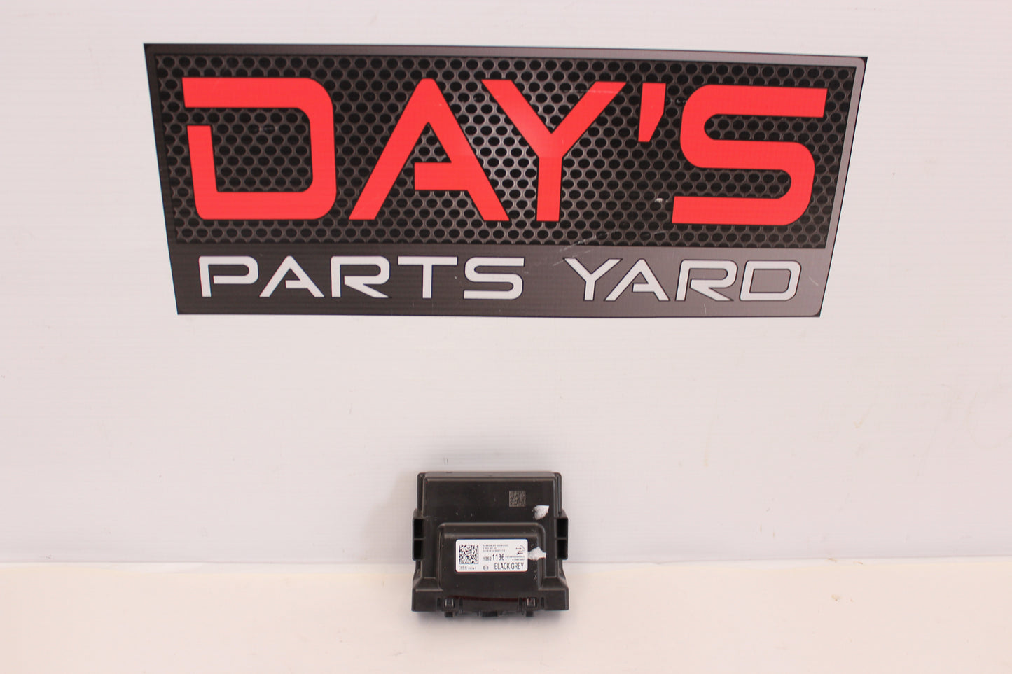 2018 Chevy Camaro ZL1 1LE Park Assist 13521136 OEM - Day's Parts Yard