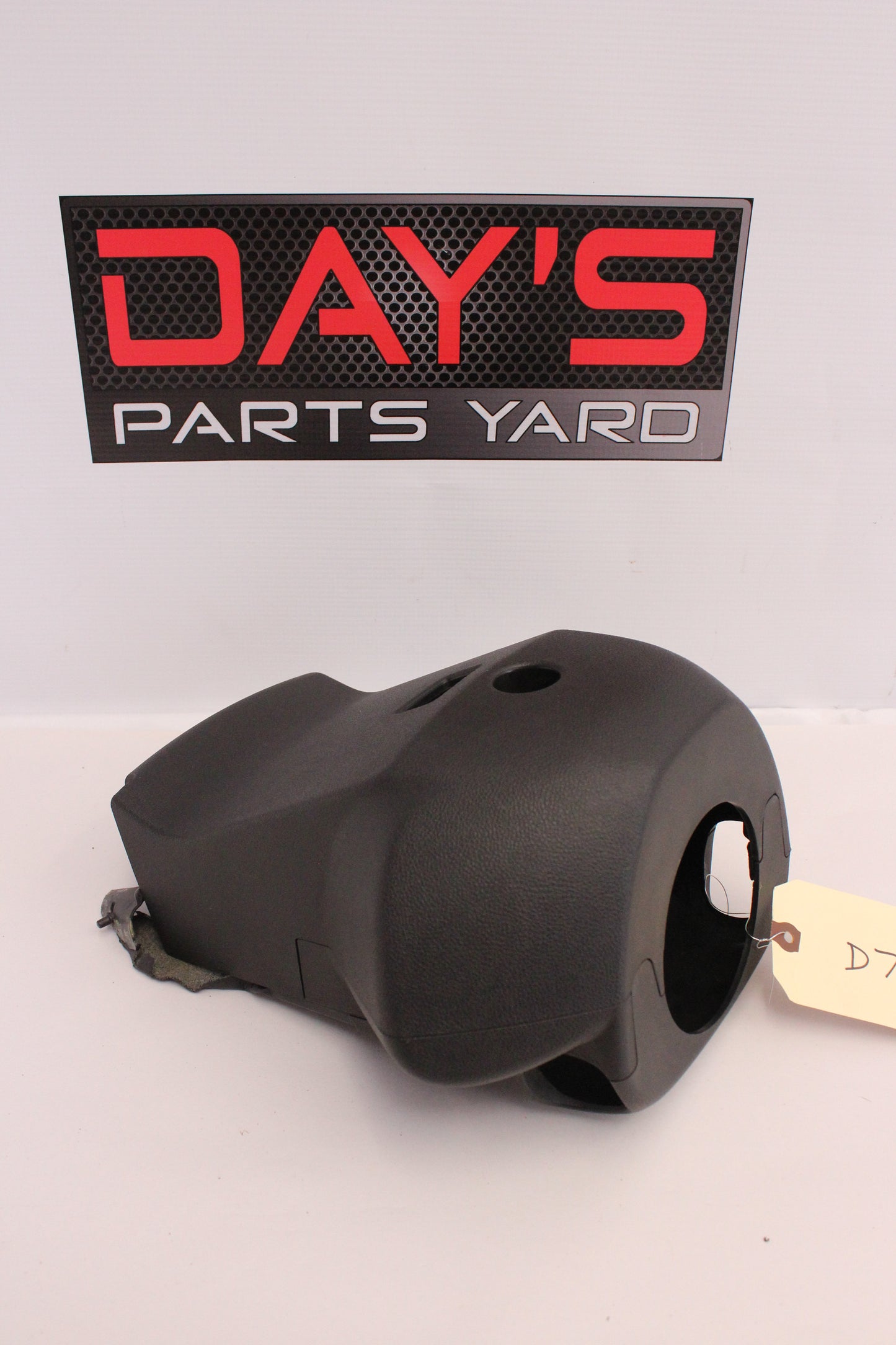 2015 Chevy SS Sedan Steering Column Cover 92290200 92277582 OEM - Day's Parts Yard
