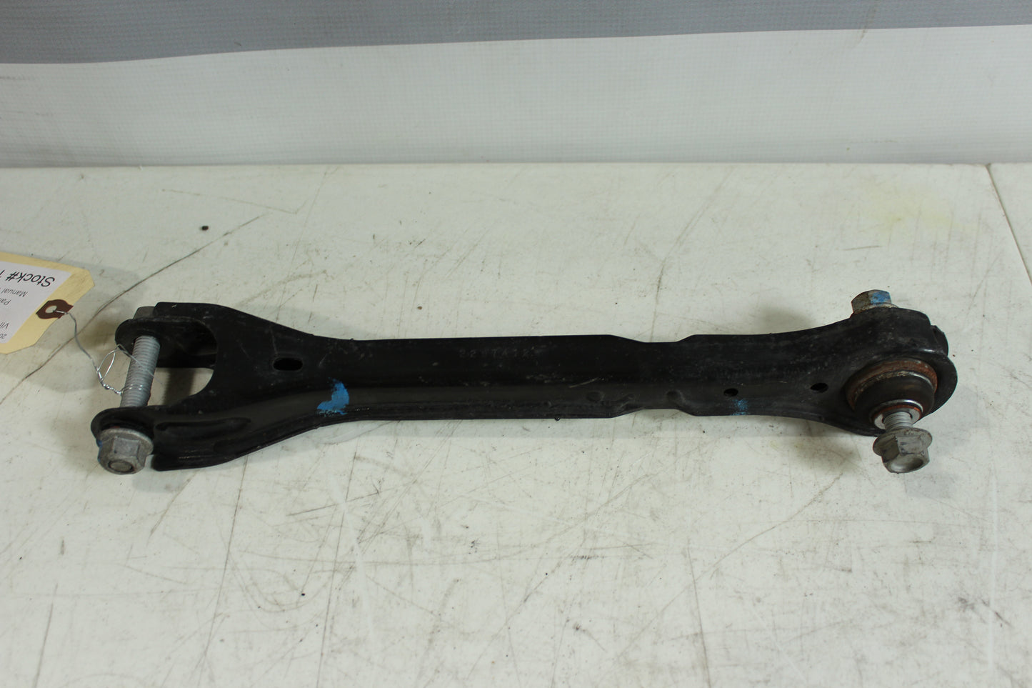 2018 Chevy Camaro ZL1 1LE Rear LH Driver Upper Control Arm 22974128 OEM - Day's Parts Yard