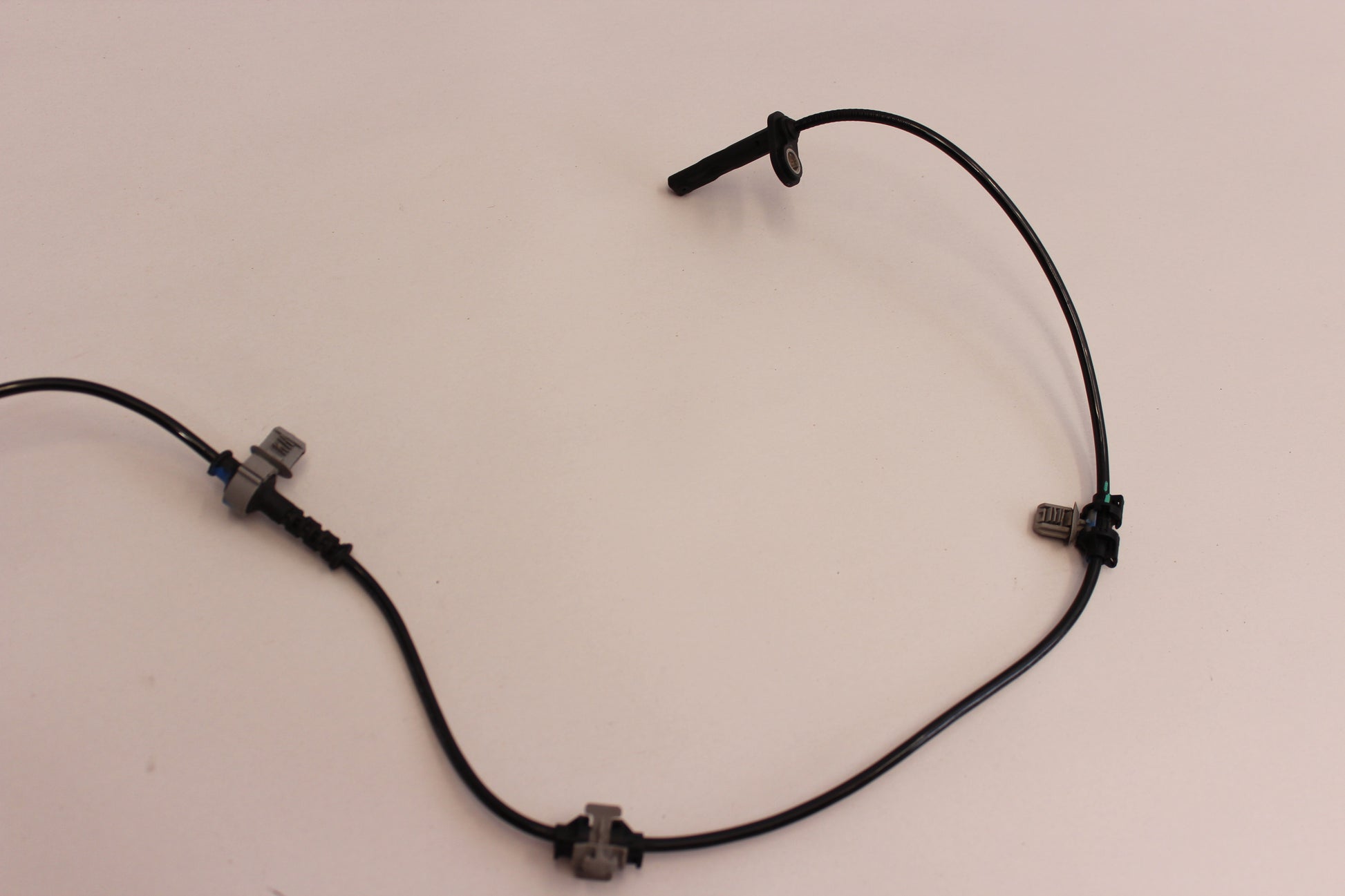 2018 Chevy Camaro ZL1 1LE Rear LH & RH ABS Speed Sensor 84256809 OEM - Day's Parts Yard