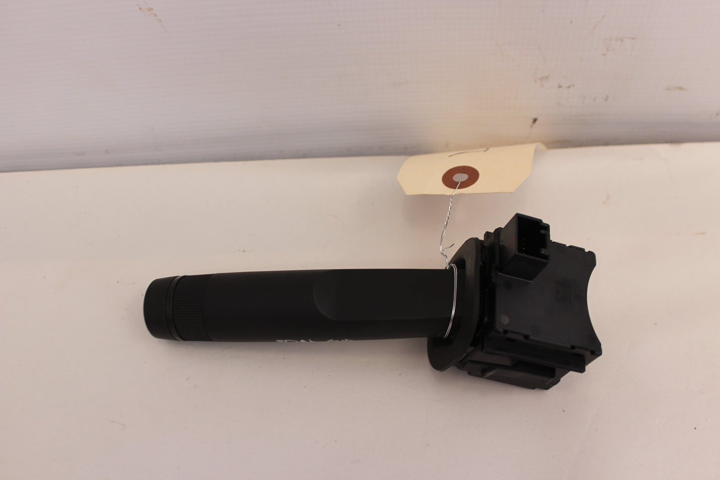 2020 Chevy Camaro SS 1LE Turn Signal and Light Control Switch Arm 84489124 OEM - Day's Parts Yard