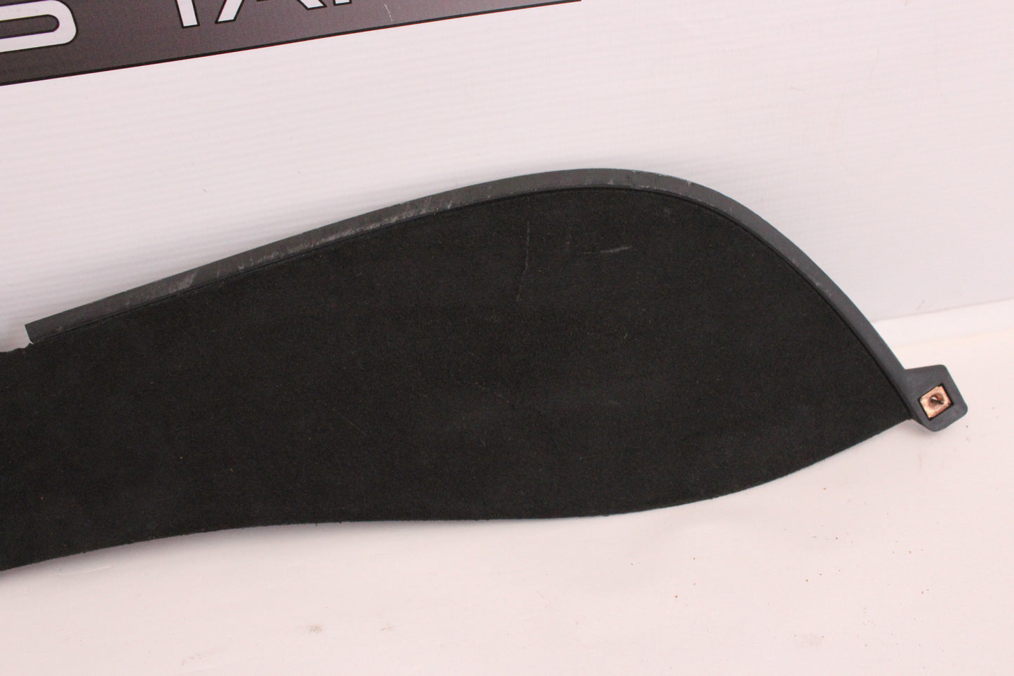 2005 Pontiac GTO RH Passenger Console Suede Insert 92156766 OEM - Day's Parts Yard