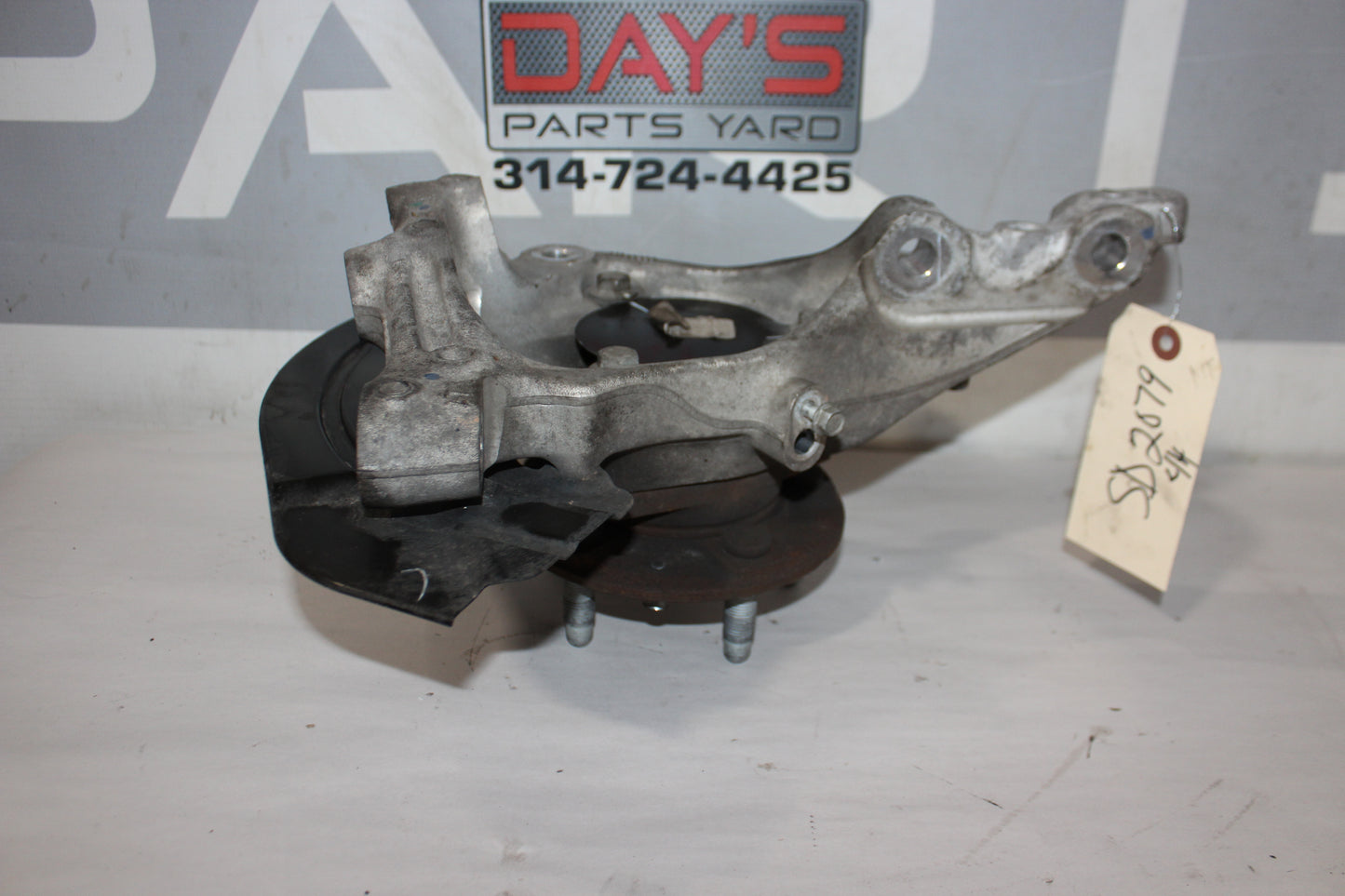 2020 Chevrolet Camaro 1LE Front LH Driver Spindle Hub Knuckle 94169866 OEM - Day's Parts Yard