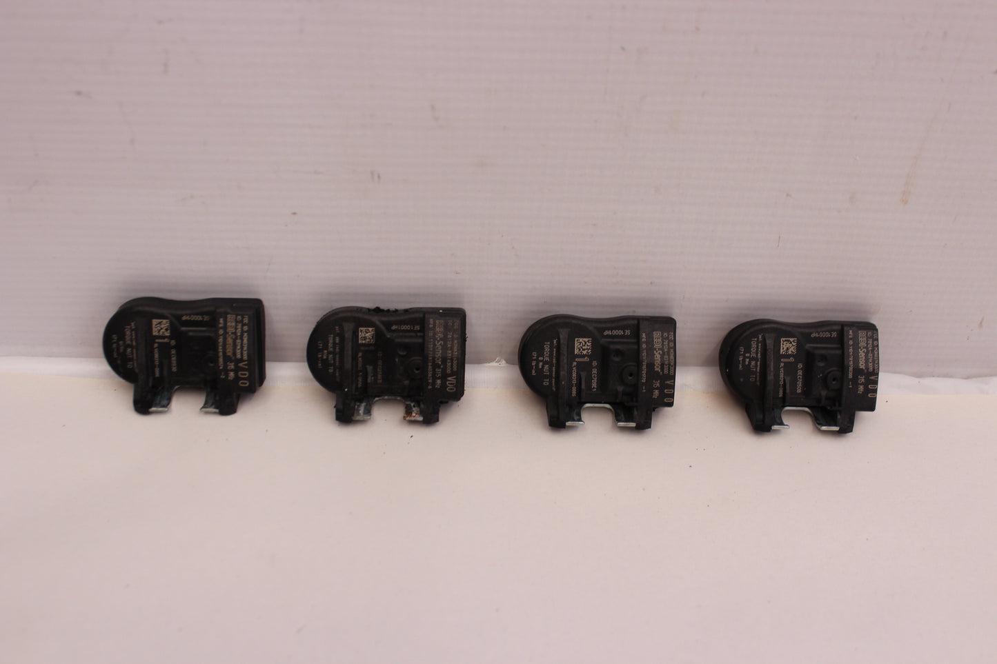 2009 Pontiac G8 GT Tire Sensors Set 4 83143000 OEM - Day's Parts Yard
