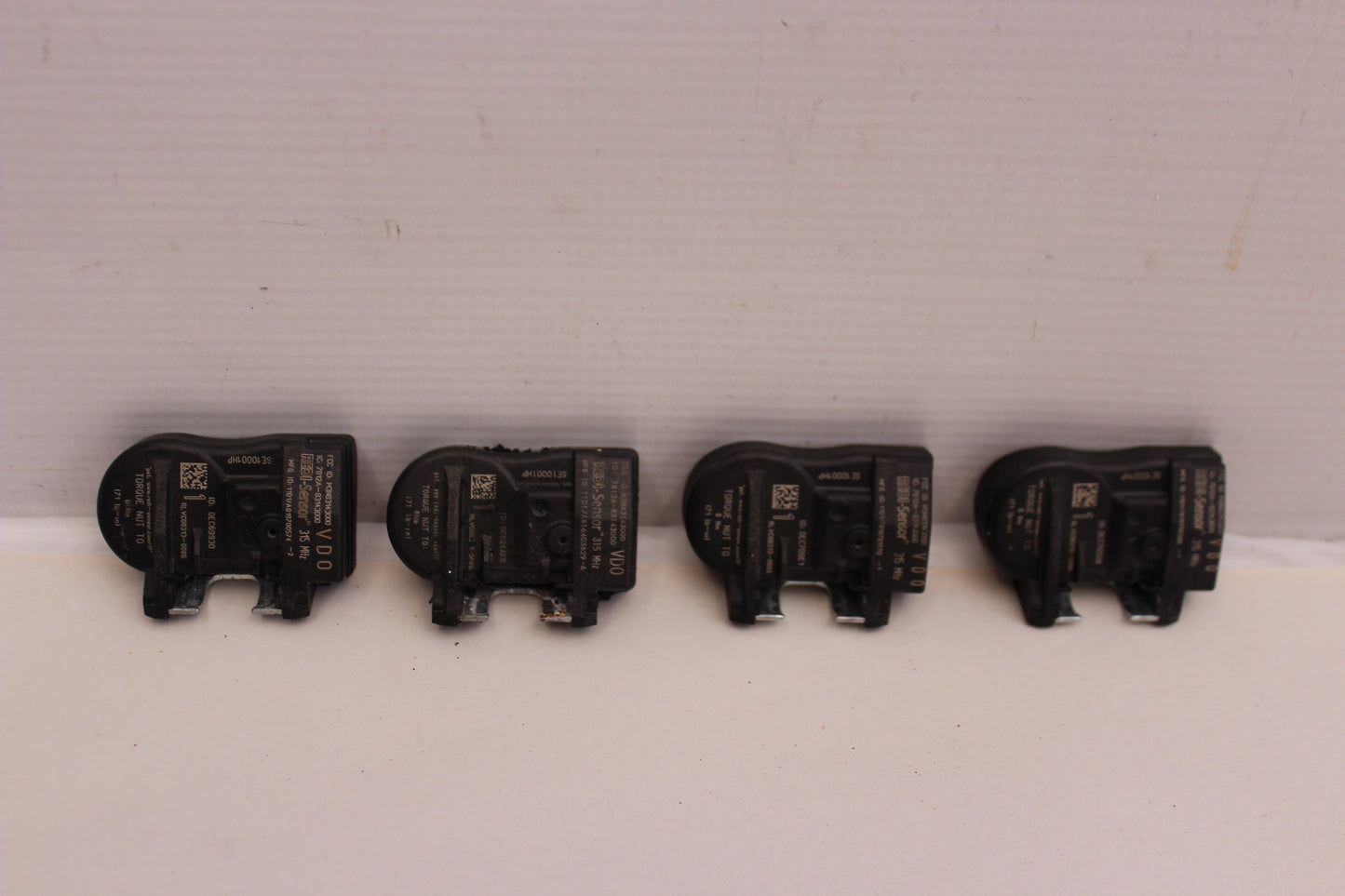 2009 Pontiac G8 GT Tire Sensors Set 4 83143000 OEM - Day's Parts Yard