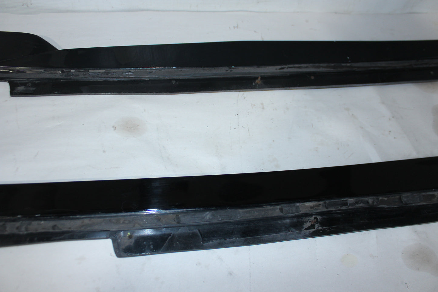 2016 Chevrolet Camaro SS RH & LH Trim Aftermarket Side Skirts - Day's Parts Yard
