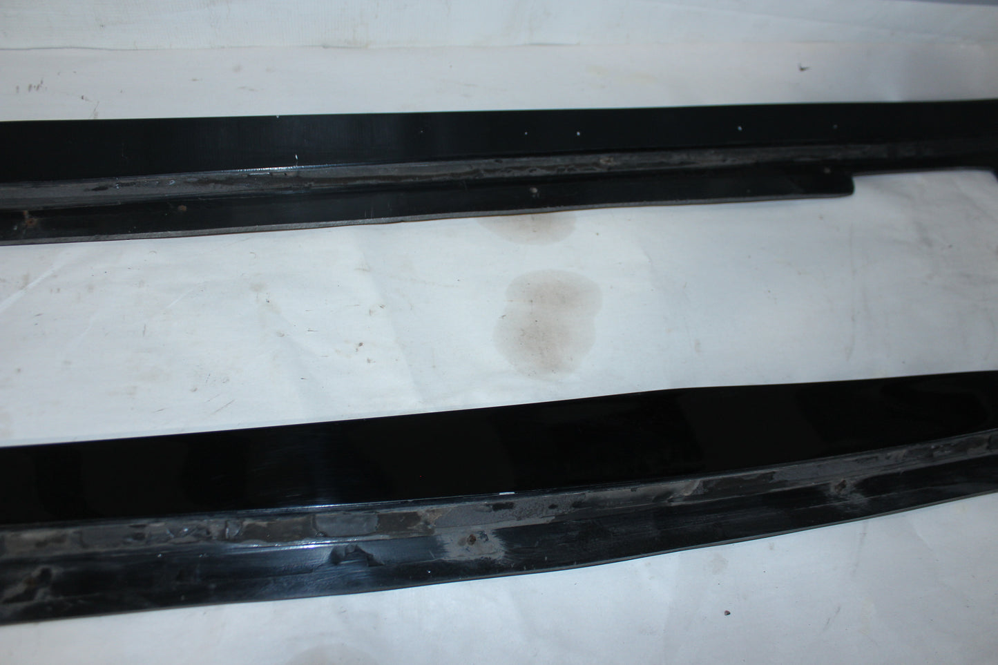 2016 Chevrolet Camaro SS RH & LH Trim Aftermarket Side Skirts - Day's Parts Yard