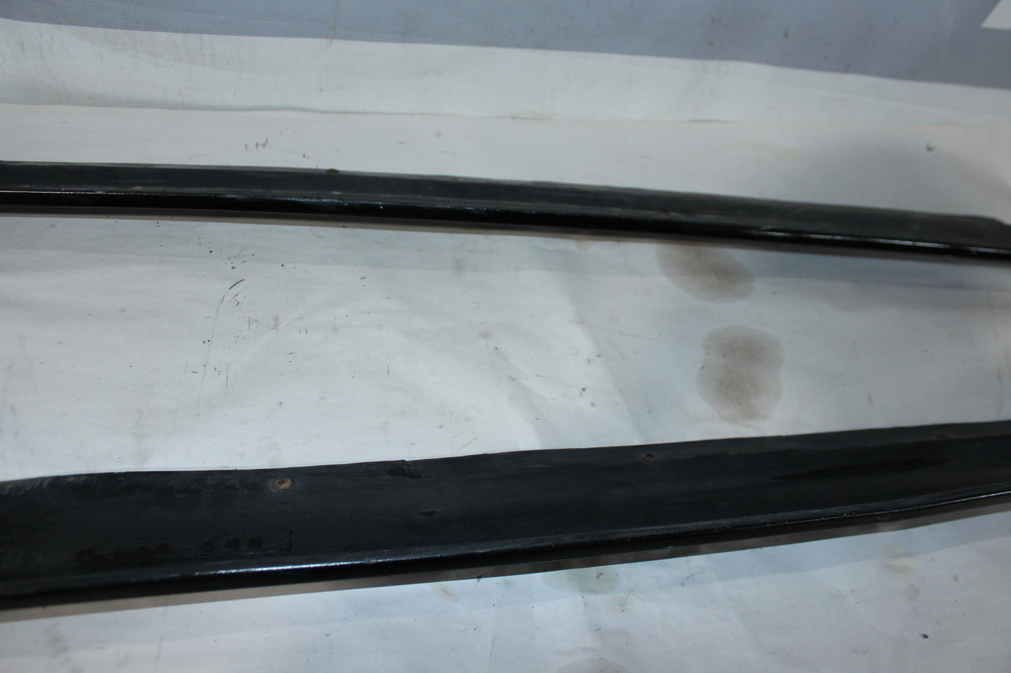 2016 Chevrolet Camaro SS RH & LH Trim Aftermarket Side Skirts - Day's Parts Yard