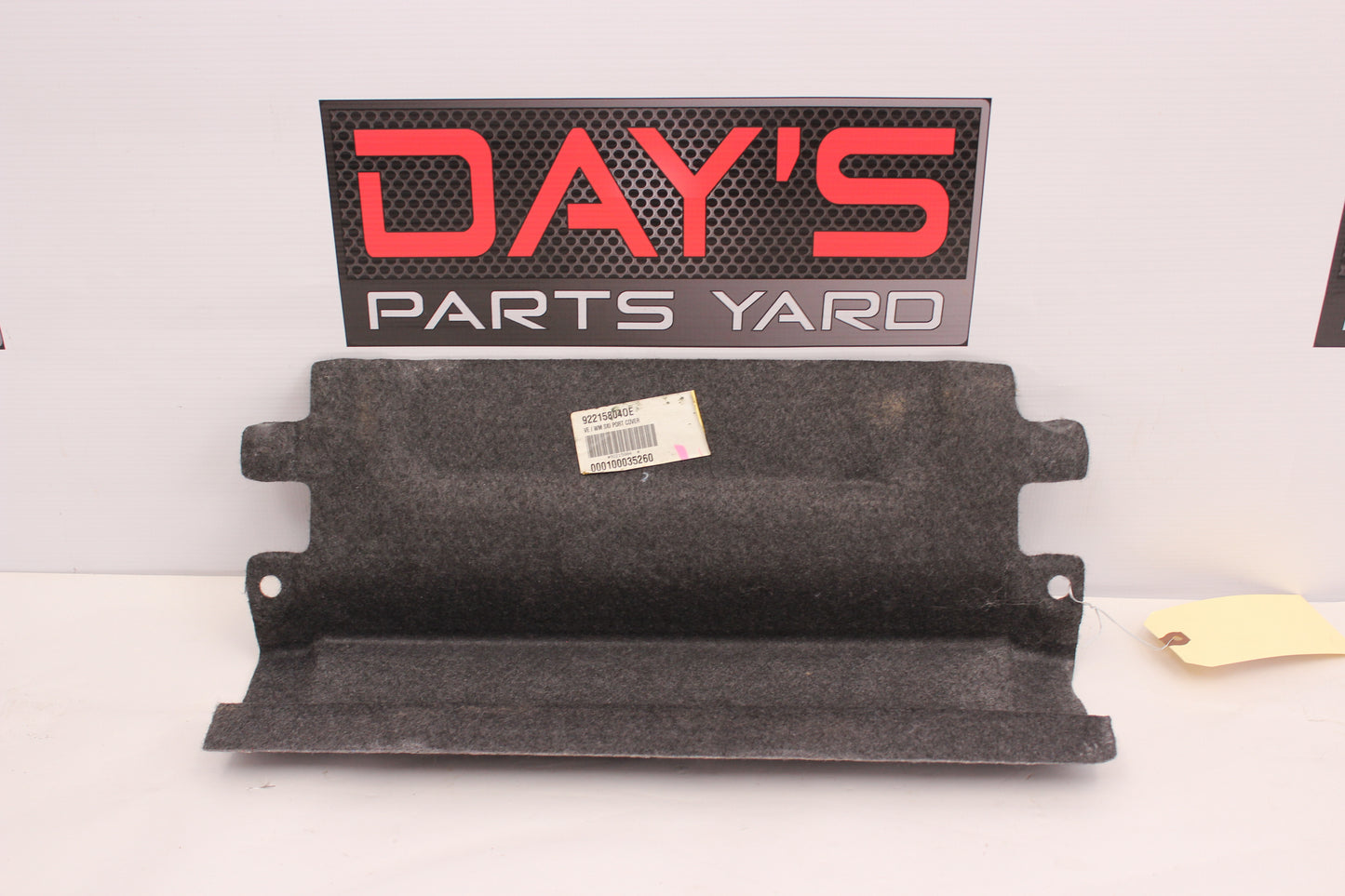 2009 Pontiac G8 GT Ski Port Cover 92215804 OEM - Day's Parts Yard