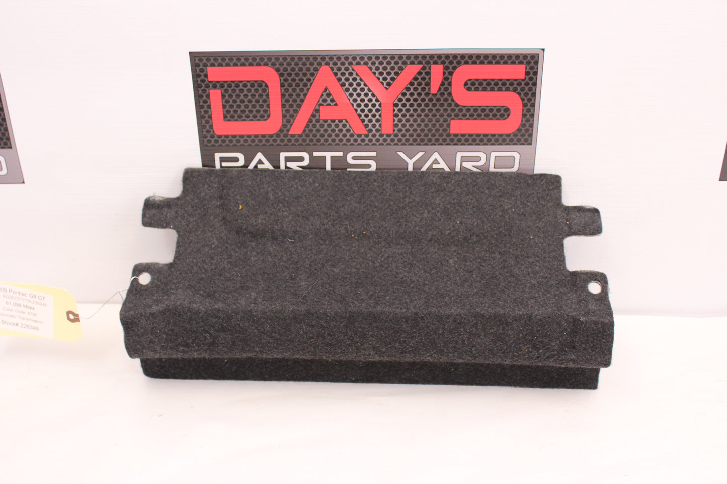 2009 Pontiac G8 GT Ski Port Cover 92215804 OEM - Day's Parts Yard