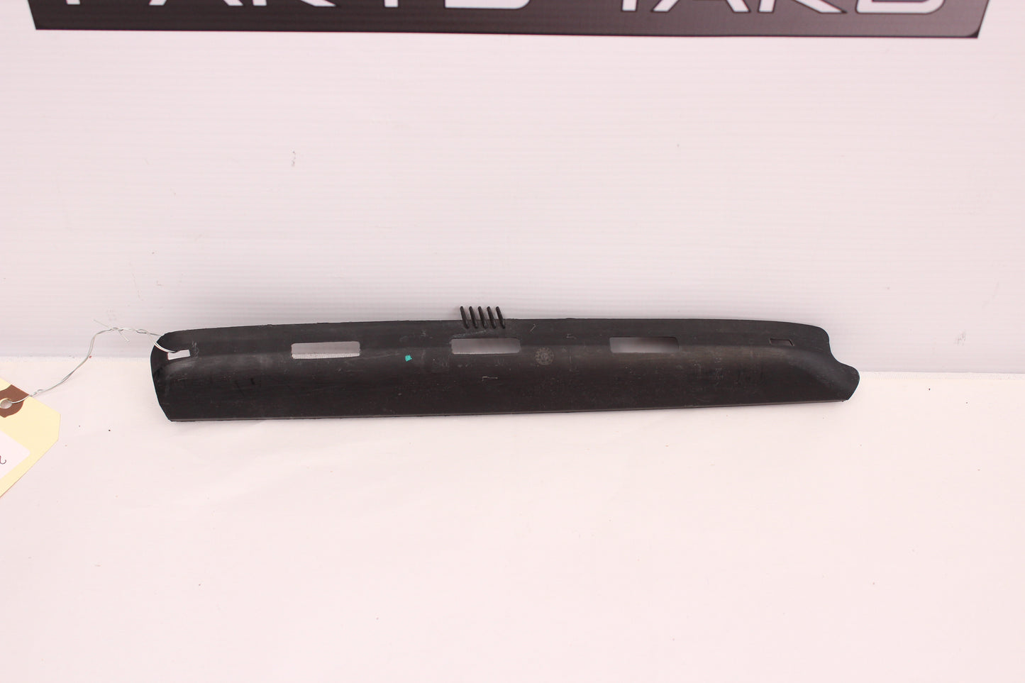 2008 Pontiac G8 GT LH Driver Hood Scoop Bracket OEM - Day's Parts Yard