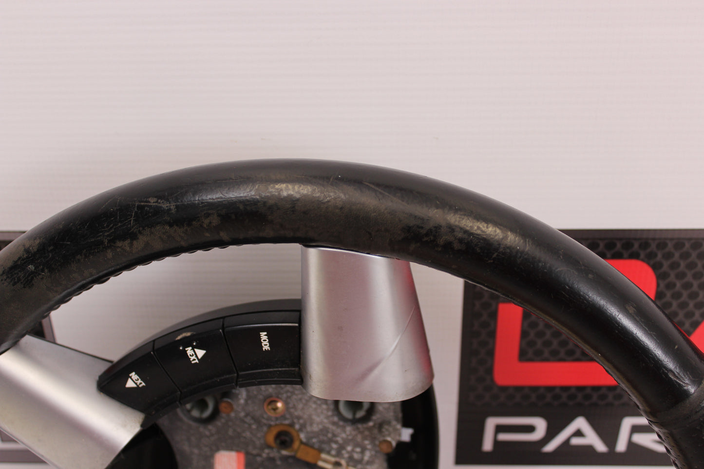 2006 Pontiac GTO Steering Wheel 92181066 OEM - Day's Parts Yard