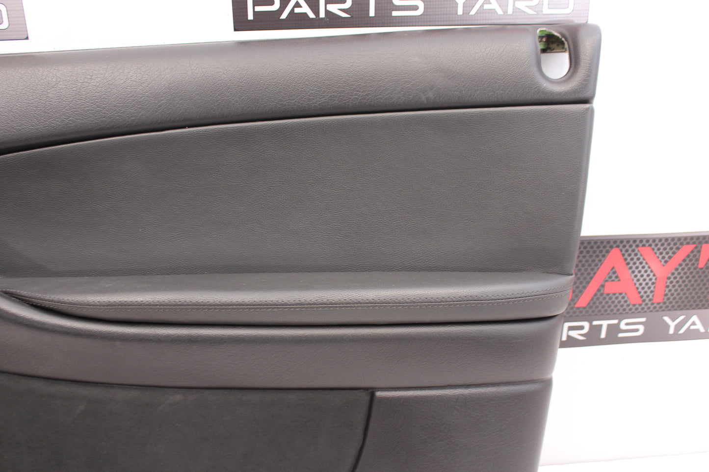 2006 Pontiac GTO Front RH Passenger Door Panel OEM - Day's Parts Yard