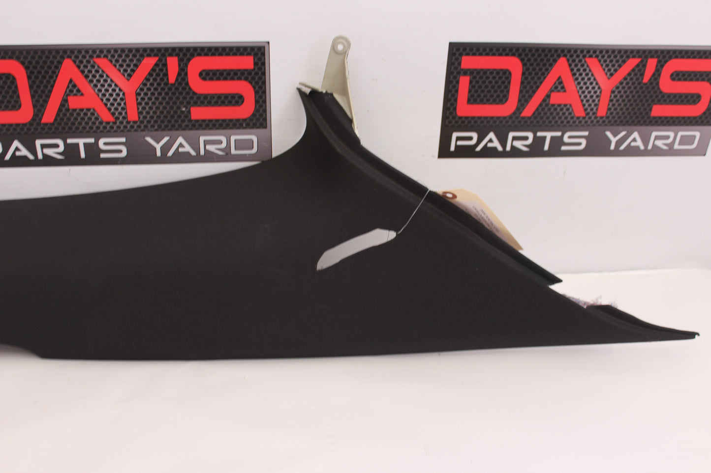 2006 Pontiac GTO LH Driver Rear C Pillar Trim Seat Belt Cover 92089331 OEM - Day's Parts Yard