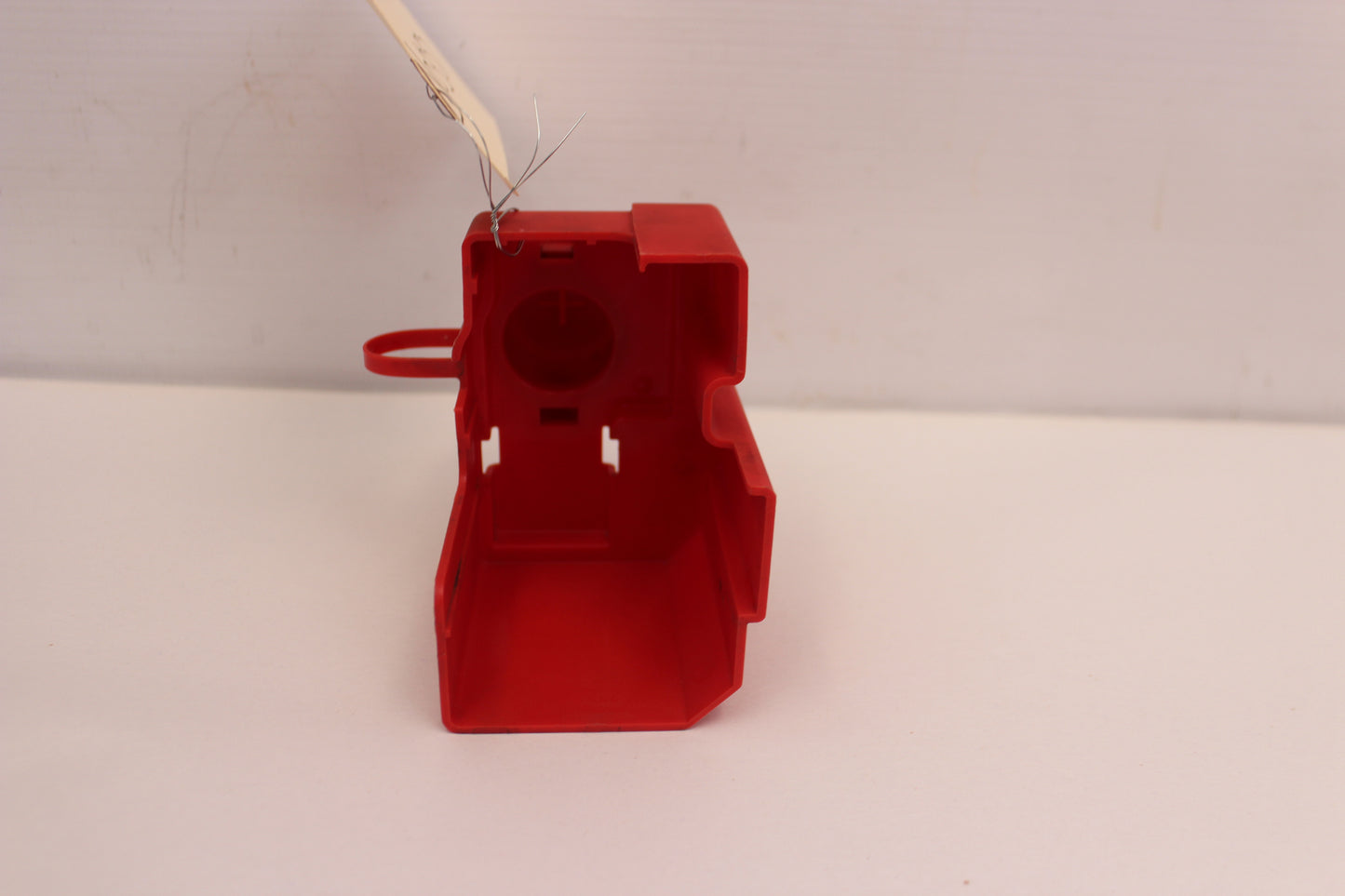 2014 Chevy Sedan SS Positive Battery Jump Start Cover 92458299 OEM - Day's Parts Yard