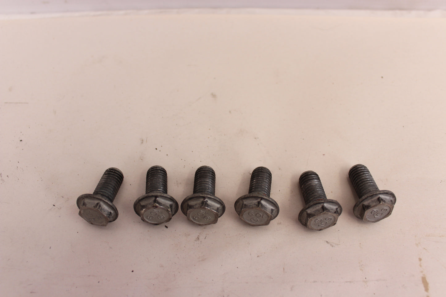 2017 Chevy SS Sedan LS3 Flywheel Flex plate Bolts Hardware Set 6 OEM - Day's Parts Yard
