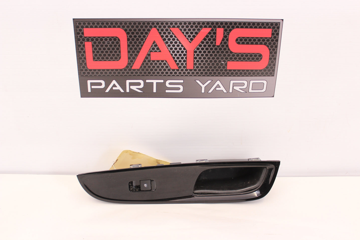 2017 Chevy SS Sedan Front RH Passenger Door Panel Window Switch 92276344 OEM - Day's Parts Yard