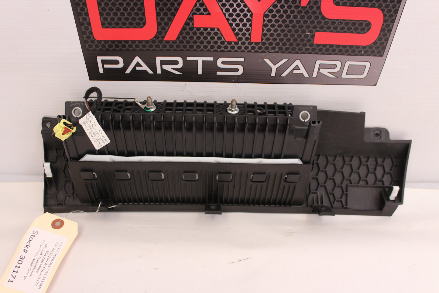 2017 Chevy SS Sedan RH Passenger Knee Air Bag Airbag 92272258 OEM - Day's Parts Yard