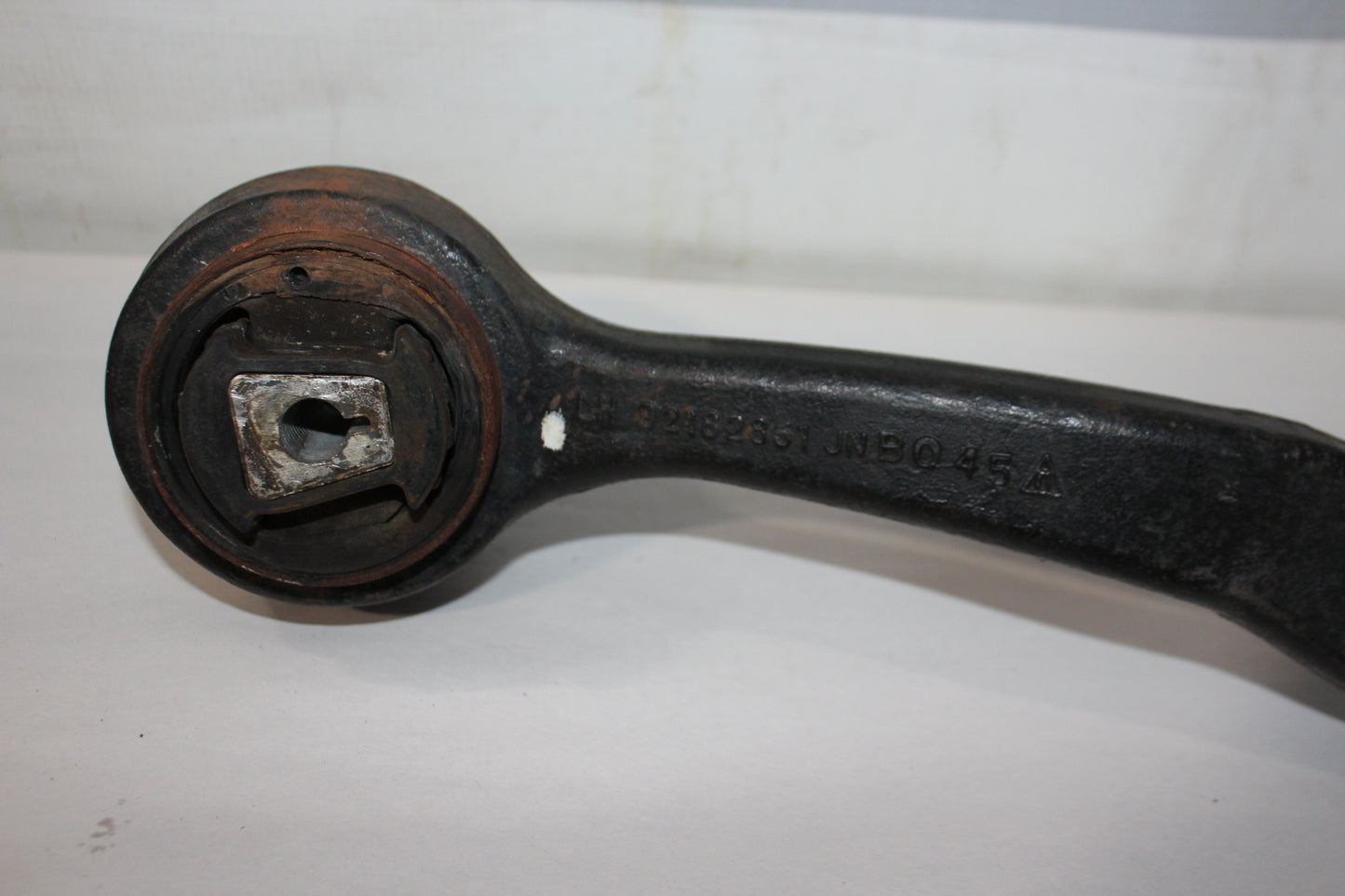 2009 Pontiac G8 Front LH Lower Driver Control Arm 92182861 OEM - Day's Parts Yard