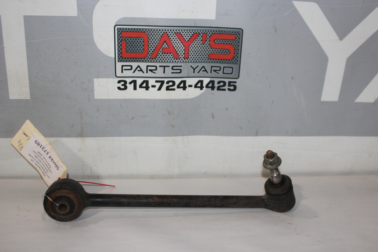 2009 Pontiac G8 Front RH Passenger Lower Rearward Control Arm 92182846 OEM - Day's Parts Yard