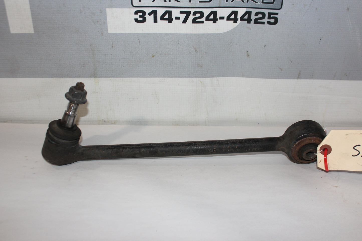 2009 Pontiac G8 Front RH Passenger Lower Rearward Control Arm 92182846 OEM - Day's Parts Yard