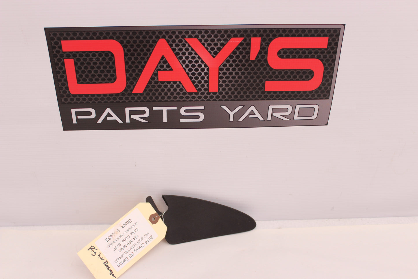 2014 Chevy SS Sedan RH Interior Mirror Cover Trim OEM - Day's Parts Yard