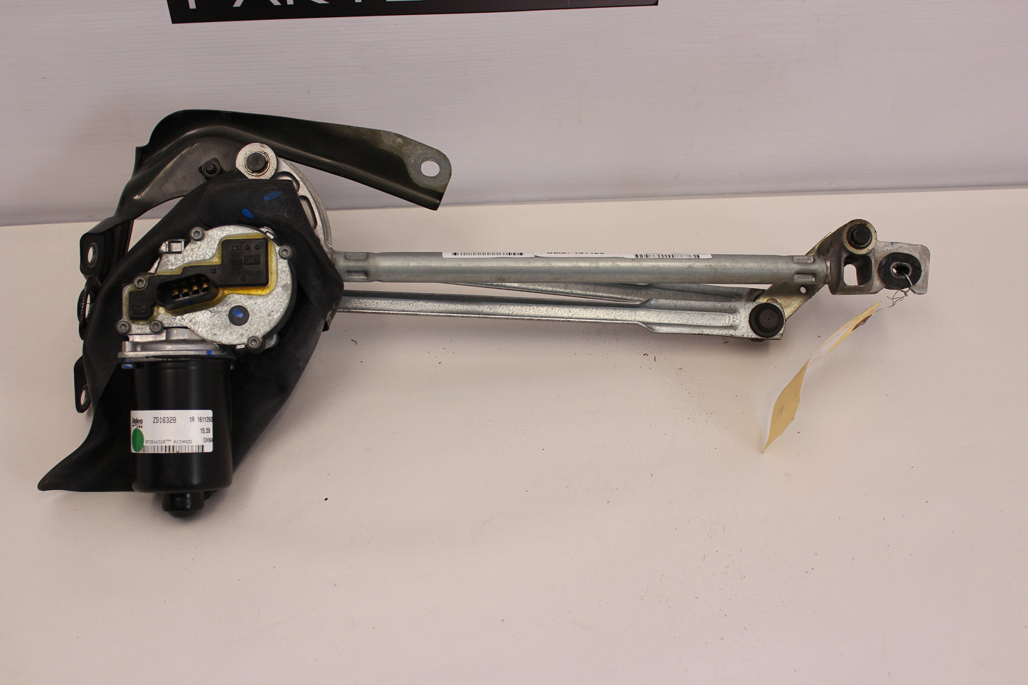 2017 Chevy SS Sedan Windshield Wiper Linkage Arm w Motor OEM - Day's Parts Yard