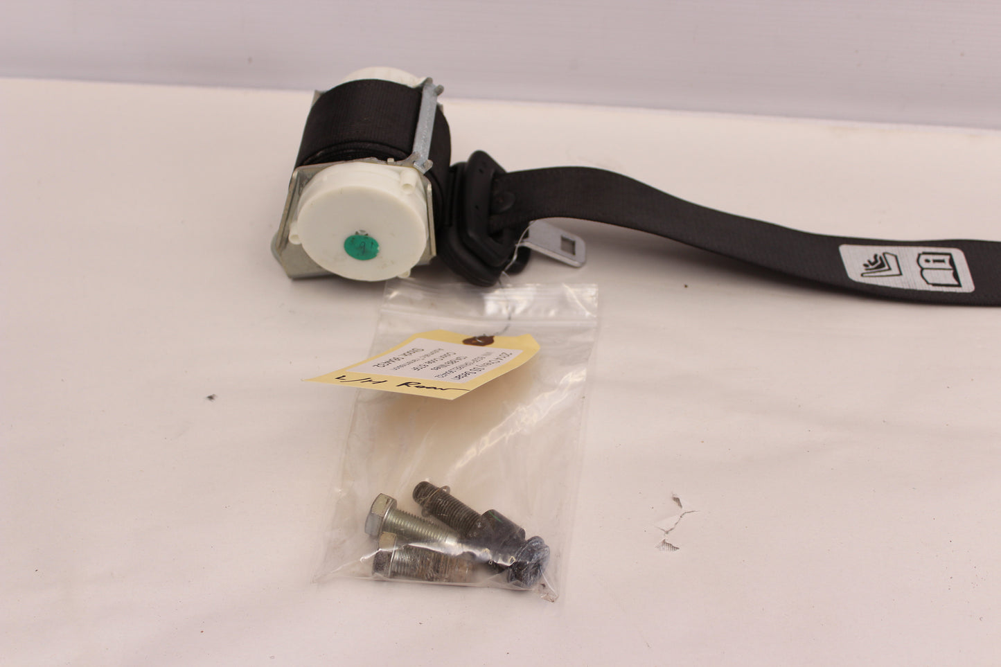 2014 Chevy SS Sedan Rear LH Seat Belt Retractor 92458008 OEM - Day's Parts Yard