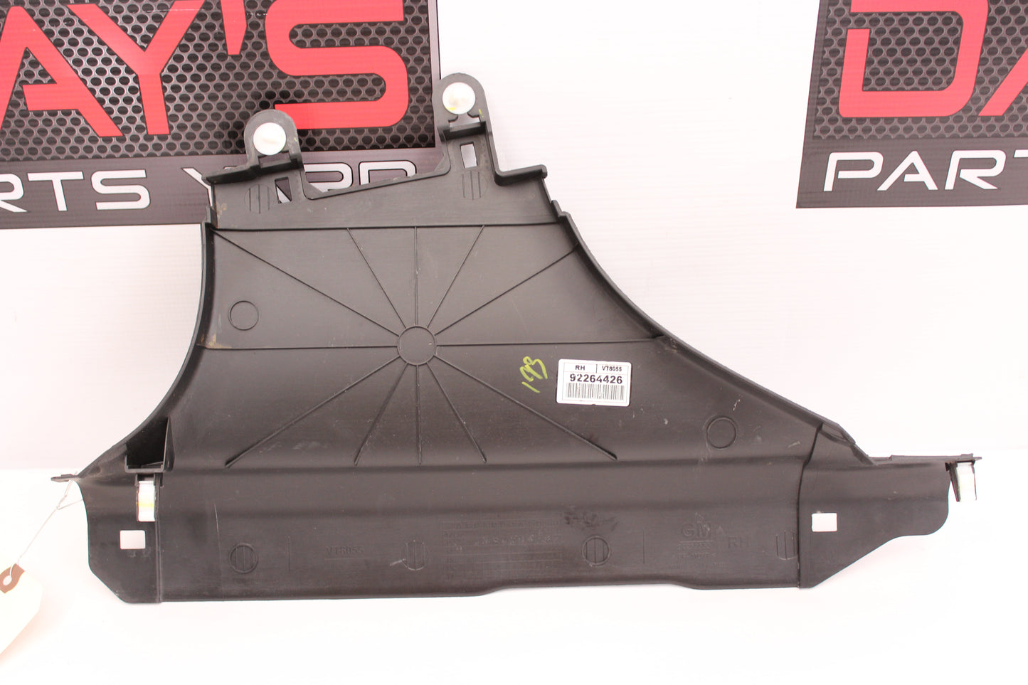 2014 Chevy SS Sedan RH Passenger Carpet Retainer 92264426 92259553 OEM - Day's Parts Yard