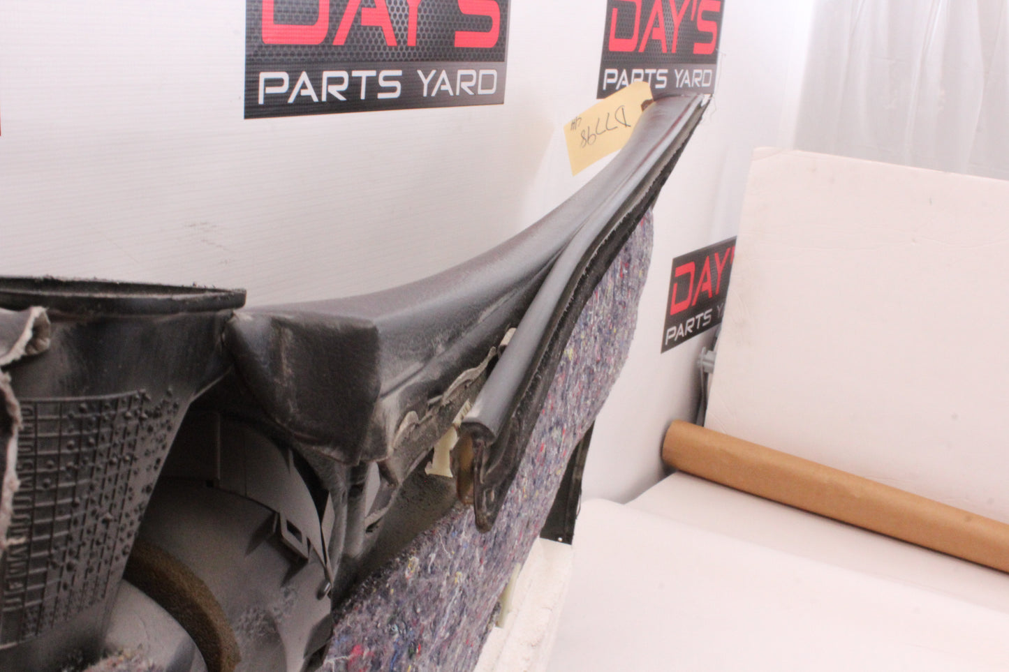 2005 Pontiac GTO Front LH Driver Door Panel OEM - Day's Parts Yard
