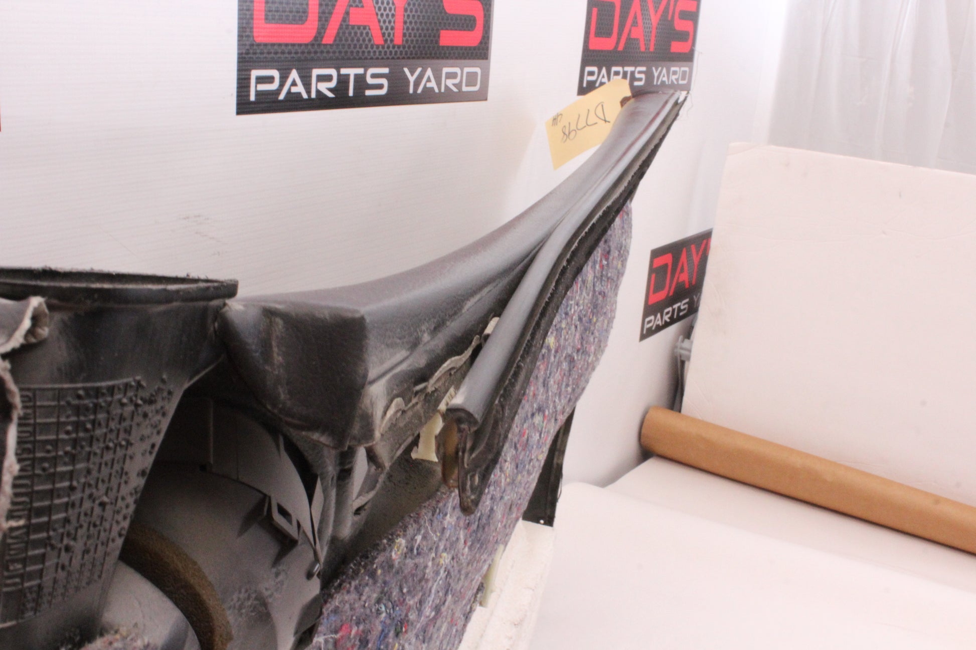 2005 Pontiac GTO Front LH Driver Door Panel OEM - Day's Parts Yard