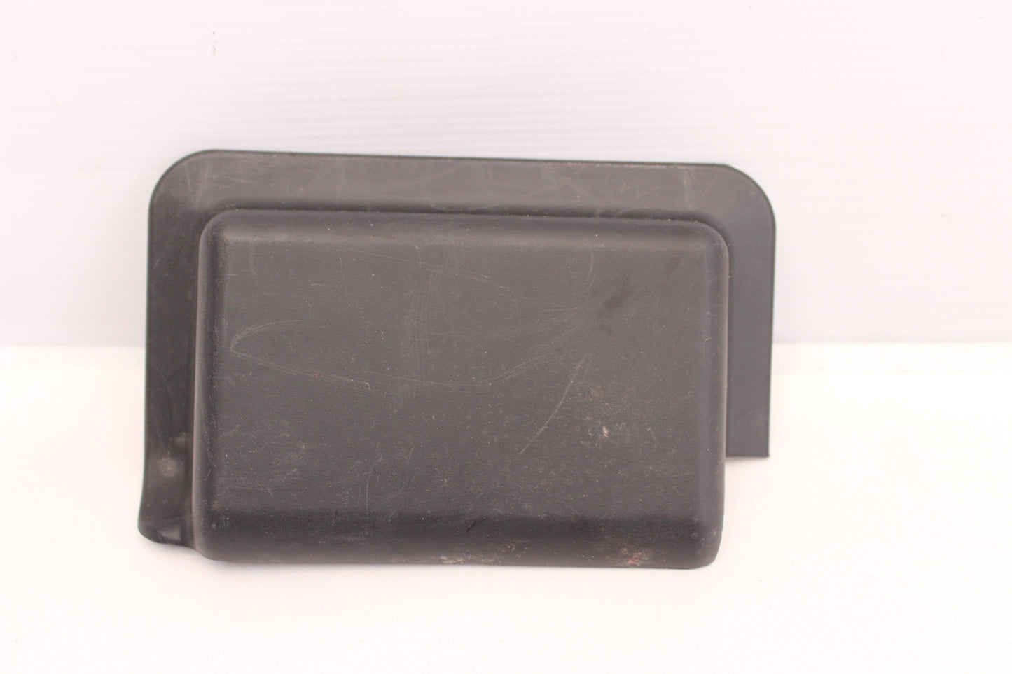 2014 Chevy SS Sedan RH Passenger Seat Plug Cover 92292421 OEM - Day's Parts Yard
