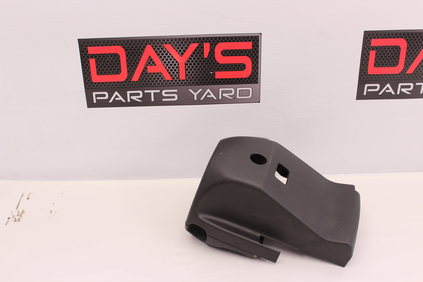 2014 Chevy SS Sedan Complete Steering Column Cover 92290200 92272296 OEM - Day's Parts Yard