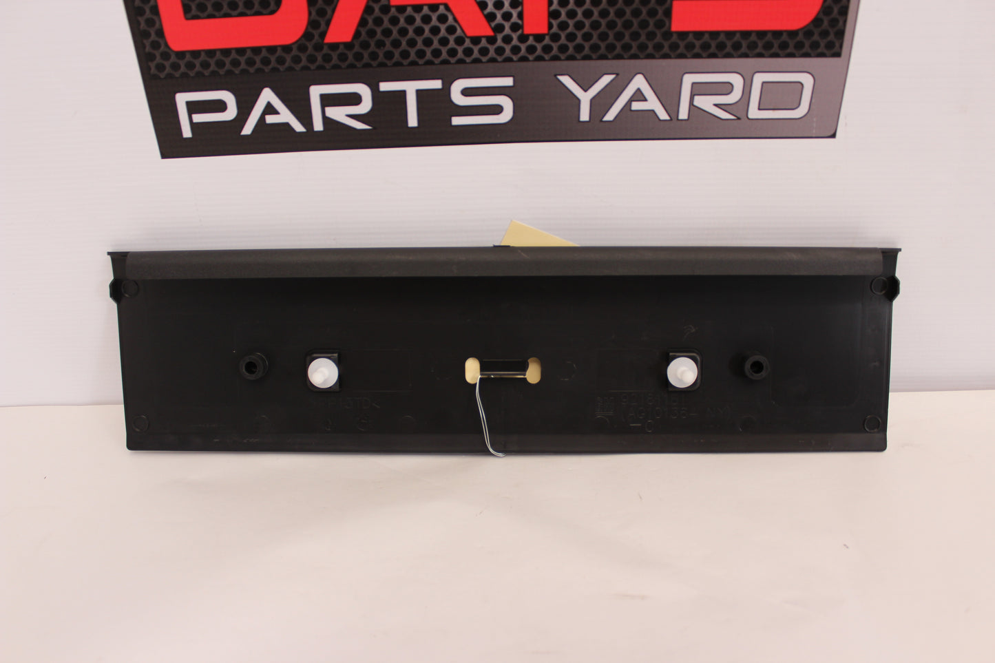 2017 Chevy SS Sedan Center Seat Cover Trim 92161181 OEM - Day's Parts Yard