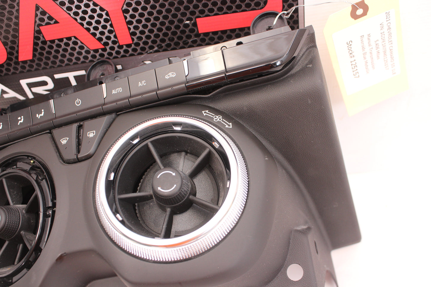 2021 Chevy Camaro SS 1LE Heater AC Climate Temperature Controls 84441500 OEM - Day's Parts Yard