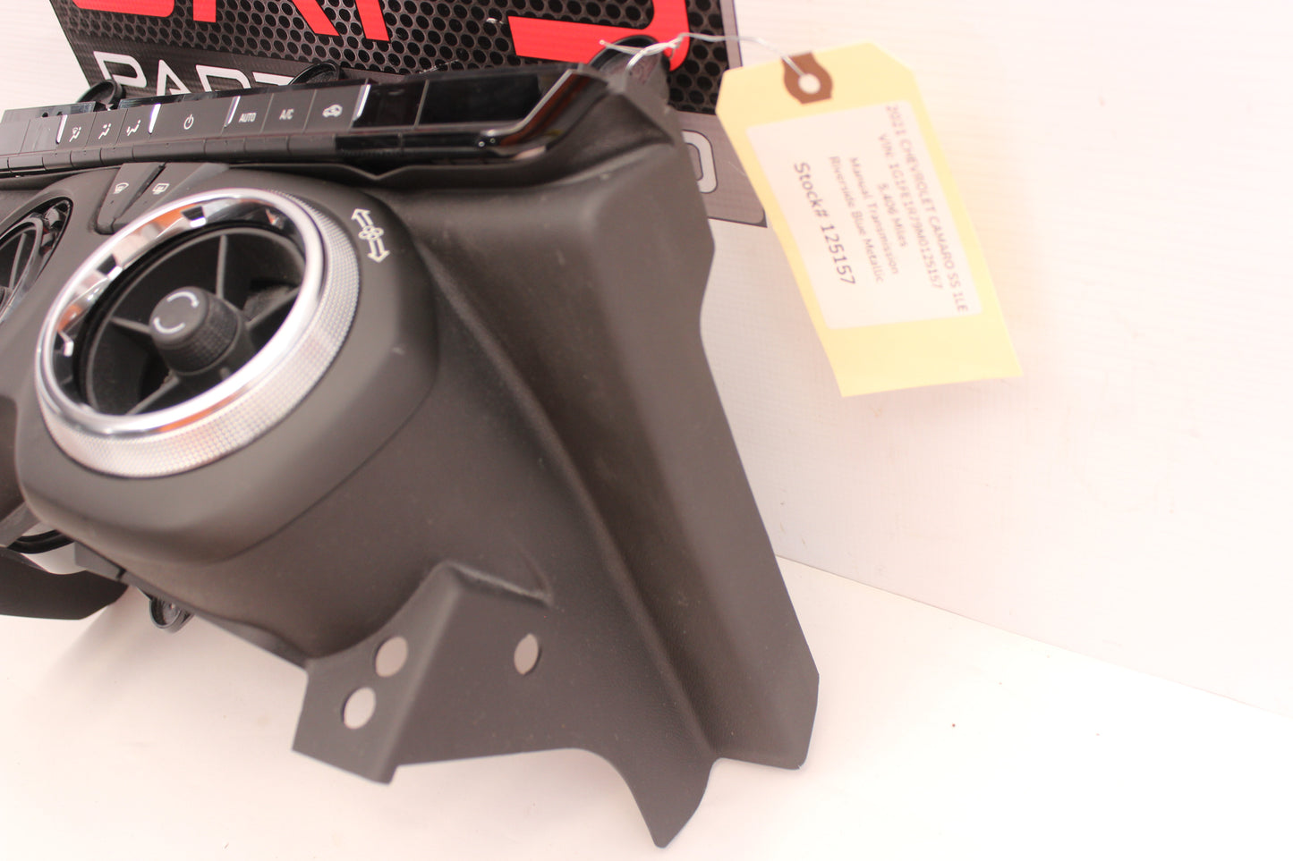 2021 Chevy Camaro SS 1LE Heater AC Climate Temperature Controls 84441500 OEM - Day's Parts Yard