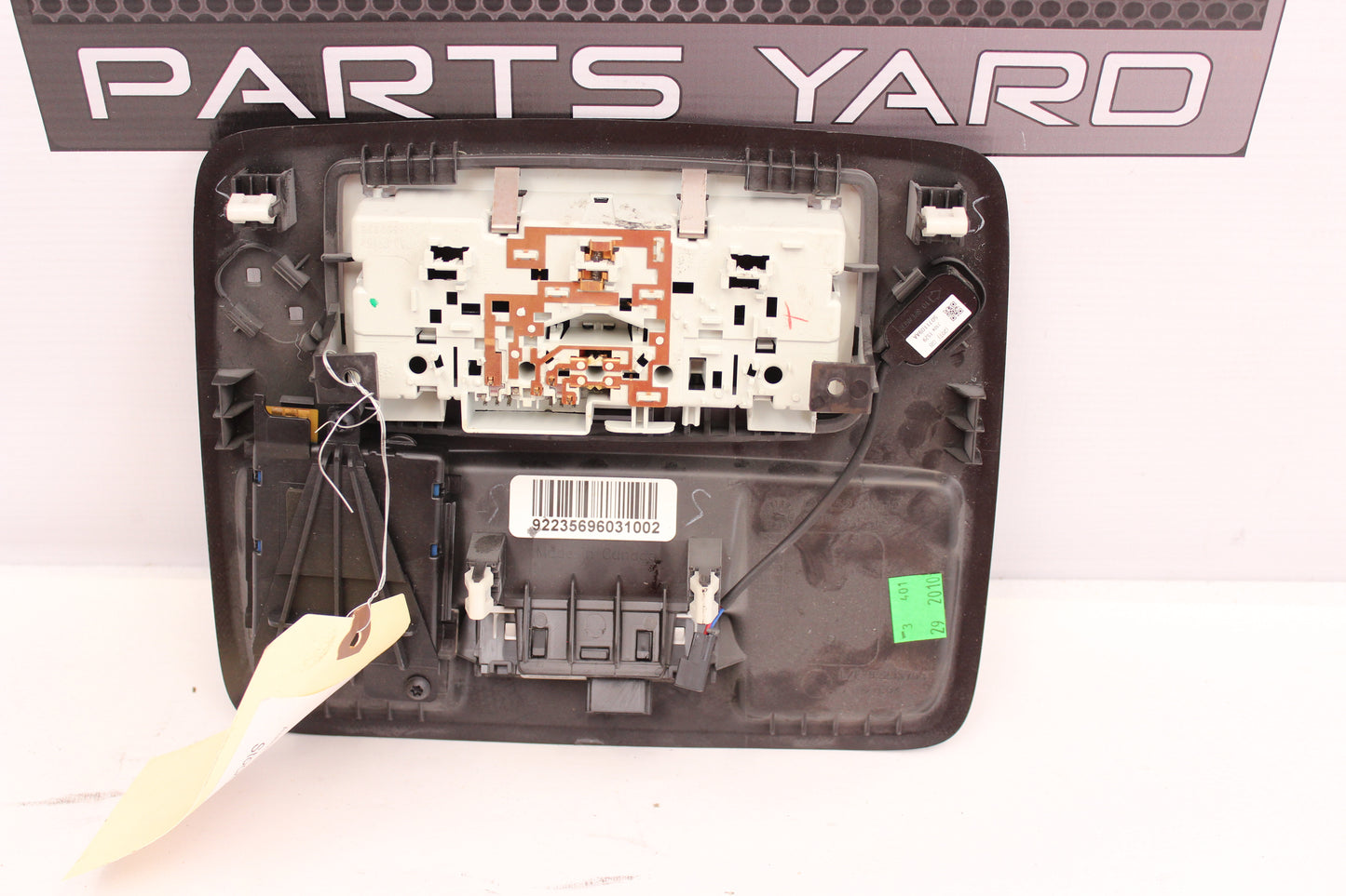 2010 Chevy SS Camaro Overhead Console Dome Map Light 92235696 OEM - Day's Parts Yard