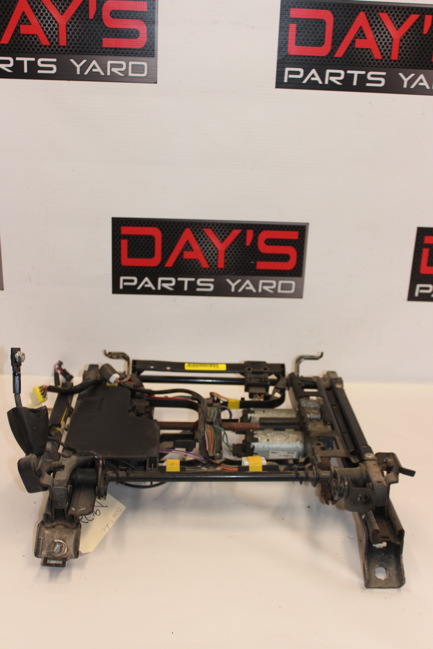 2009 Pontiac G8 GT Front LH Driver Seat Track Electric 81030023 OEM - Day's Parts Yard
