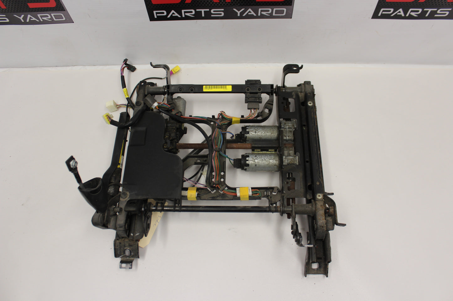 2009 Pontiac G8 GT Front LH Driver Seat Track Electric 81030023 OEM - Day's Parts Yard