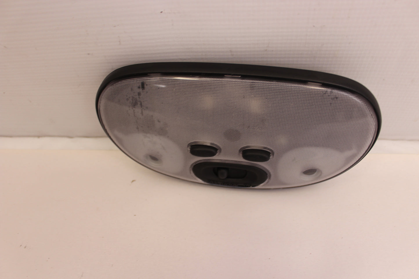 2006 Pontiac GTO Holden Over Head Dome Reading Light OEM - Day's Parts Yard