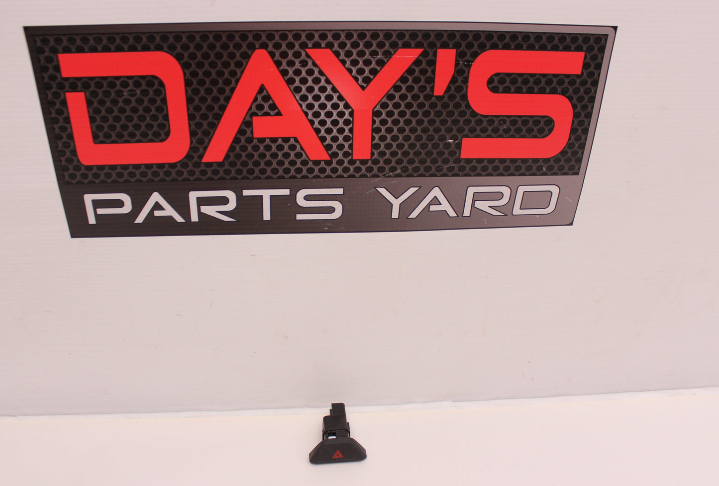 2021 Chevy Camaro SS 1LE Hazard Switch Button OEM - Day's Parts Yard