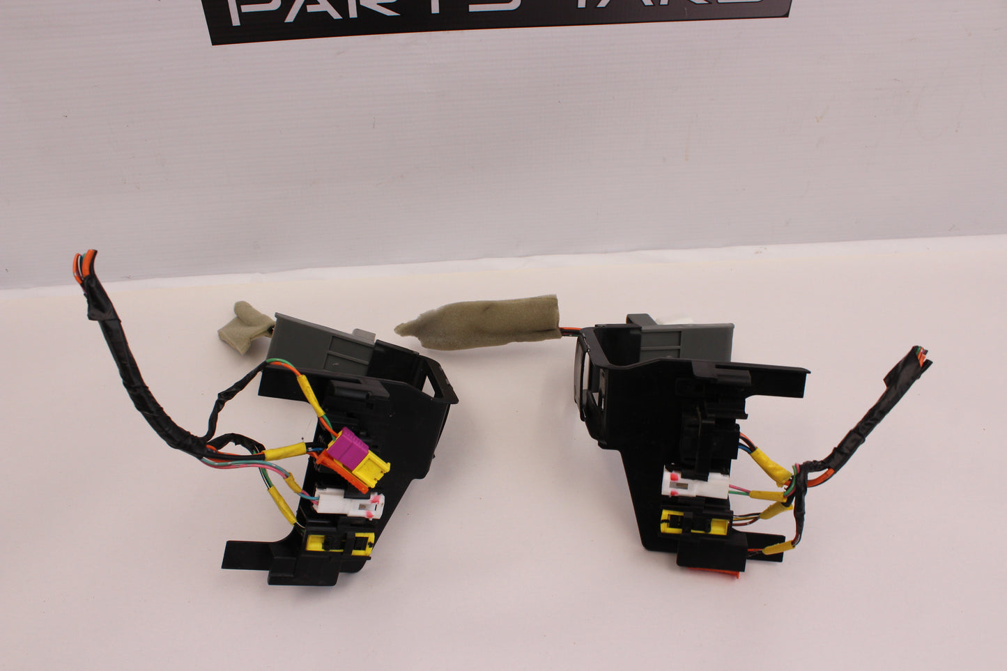 2008 Pontiac G8 GT Seat Pig Tails Wire Harness OEM - Day's Parts Yard
