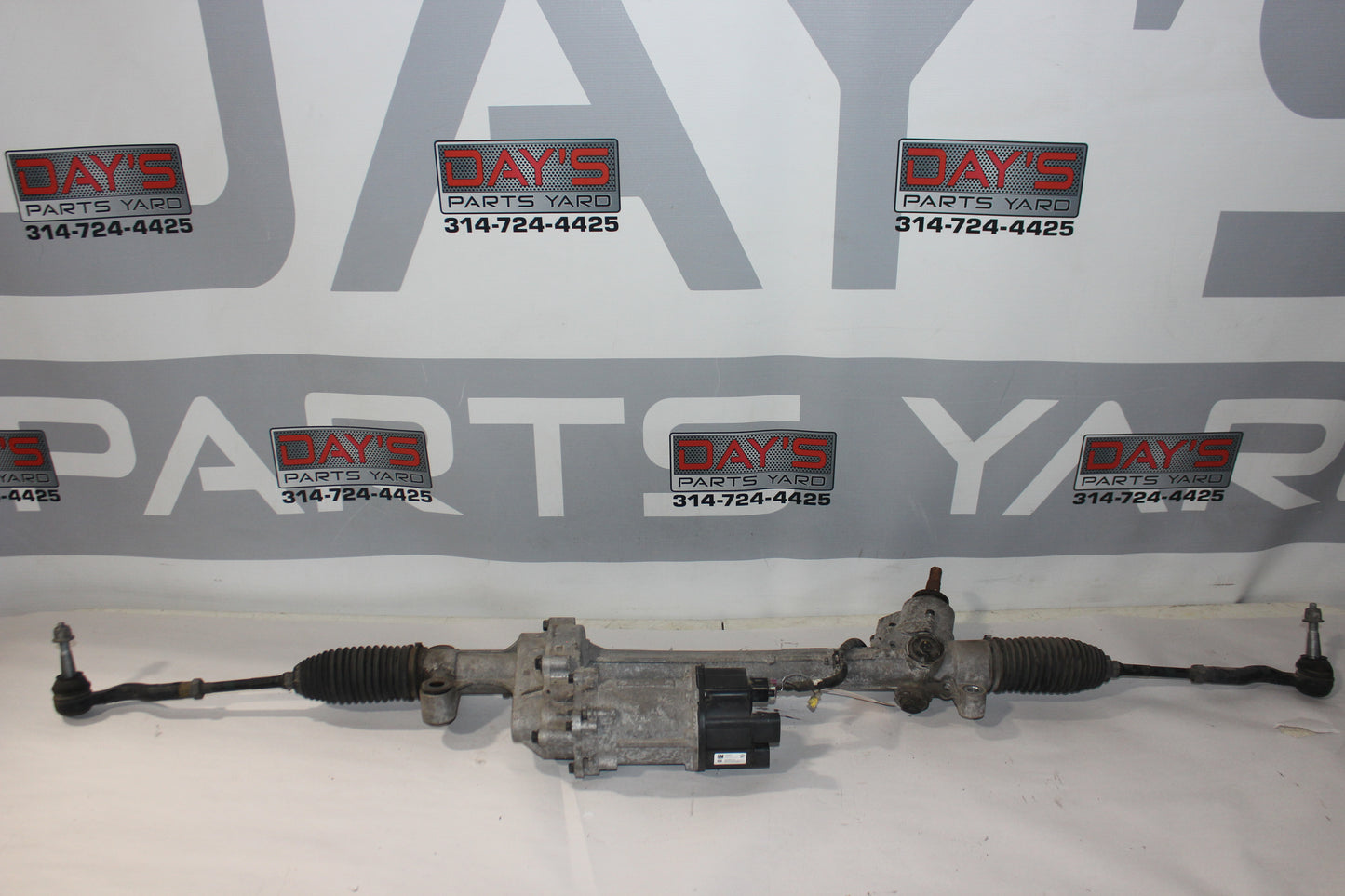 2015 Chevy SS Sedan Rack and Pinion Steering 92299255 OEM - Day's Parts Yard