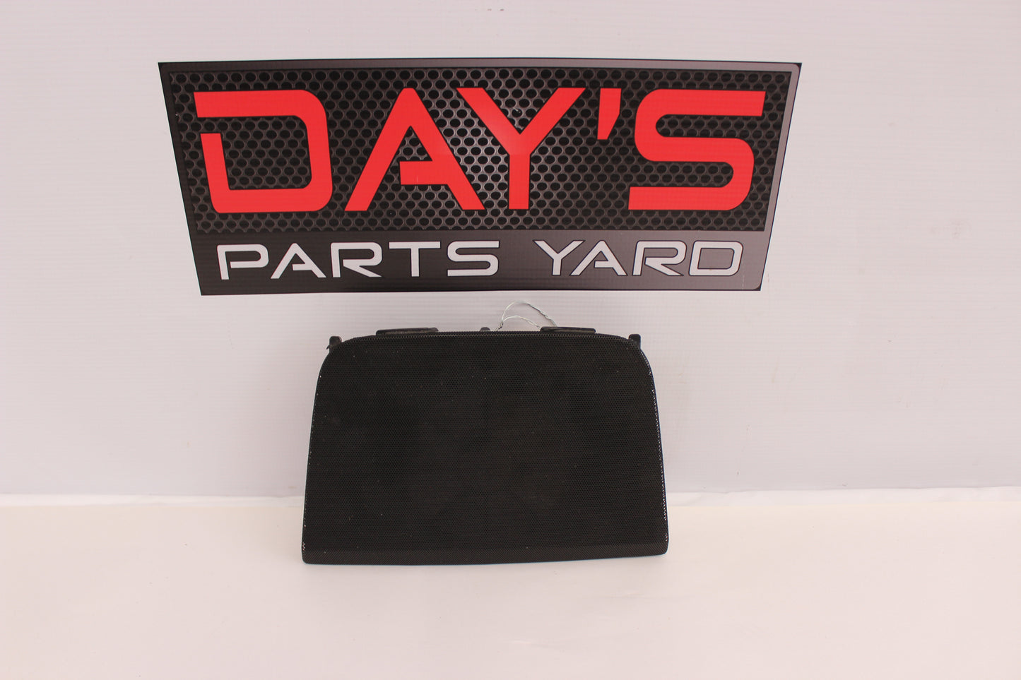 2008 Pontiac G8 GT Dash Speaker Grille Cover 92162534 OEM - Day's Parts Yard