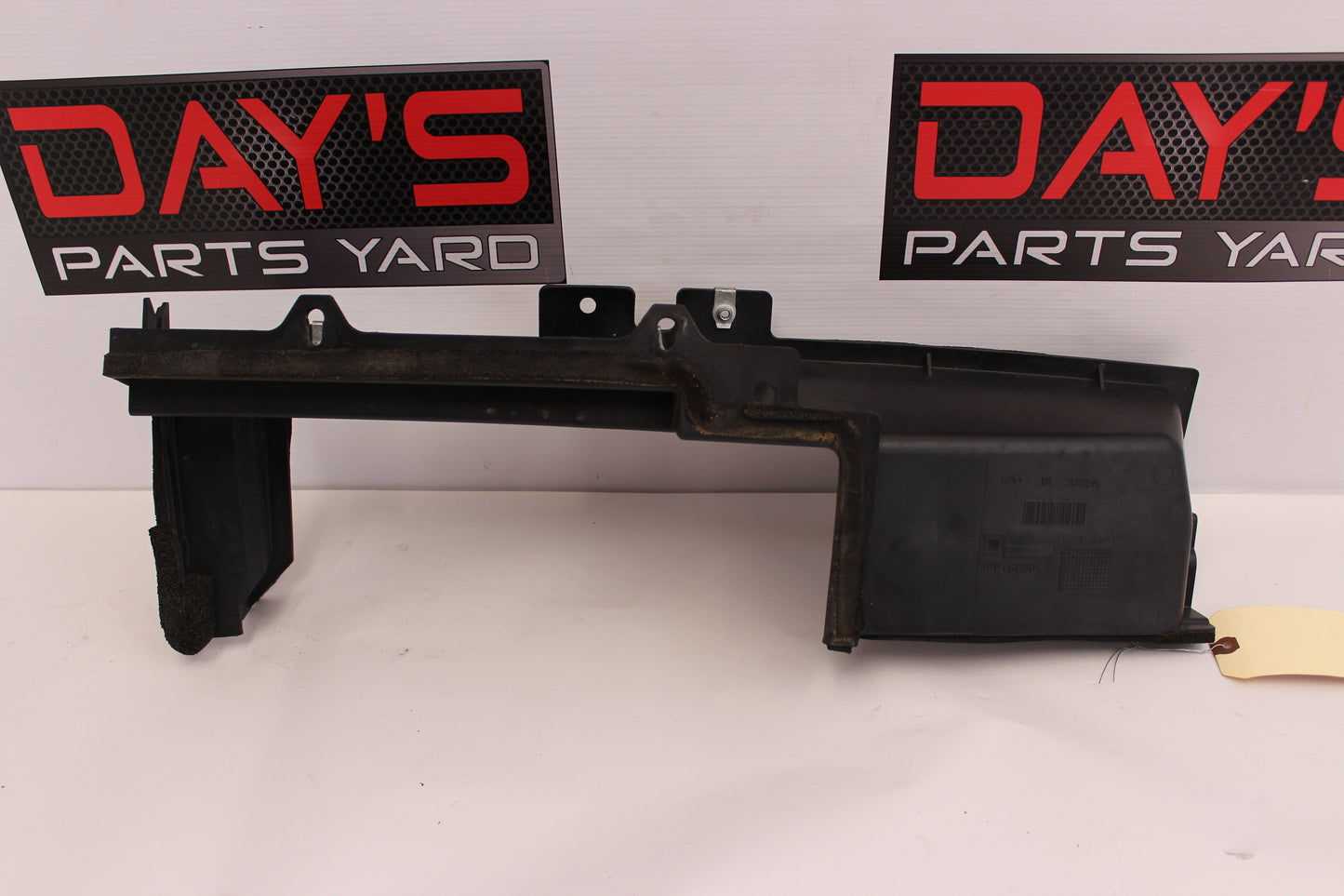 2010 Cadillac CTS-V Sedan Front Upper Panel 20898504 OEM - Day's Parts Yard