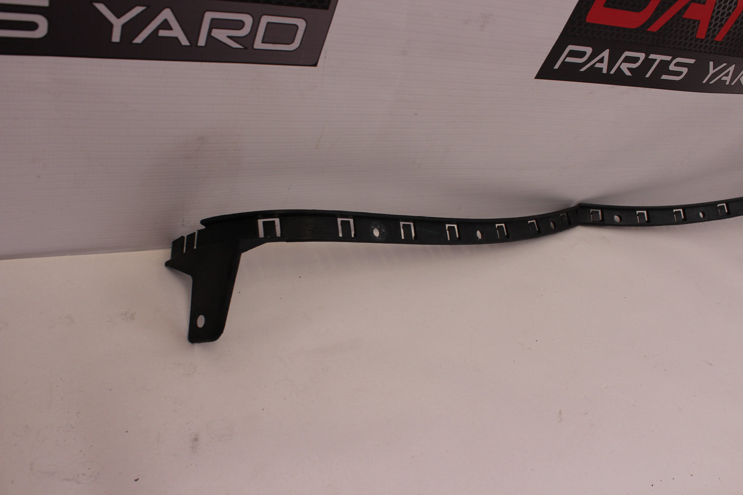2010 Cadillac CTS-V Sedan Rear Bumper Cover Brackets RH &LH 20904476 20904475 OEM - Day's Parts Yard