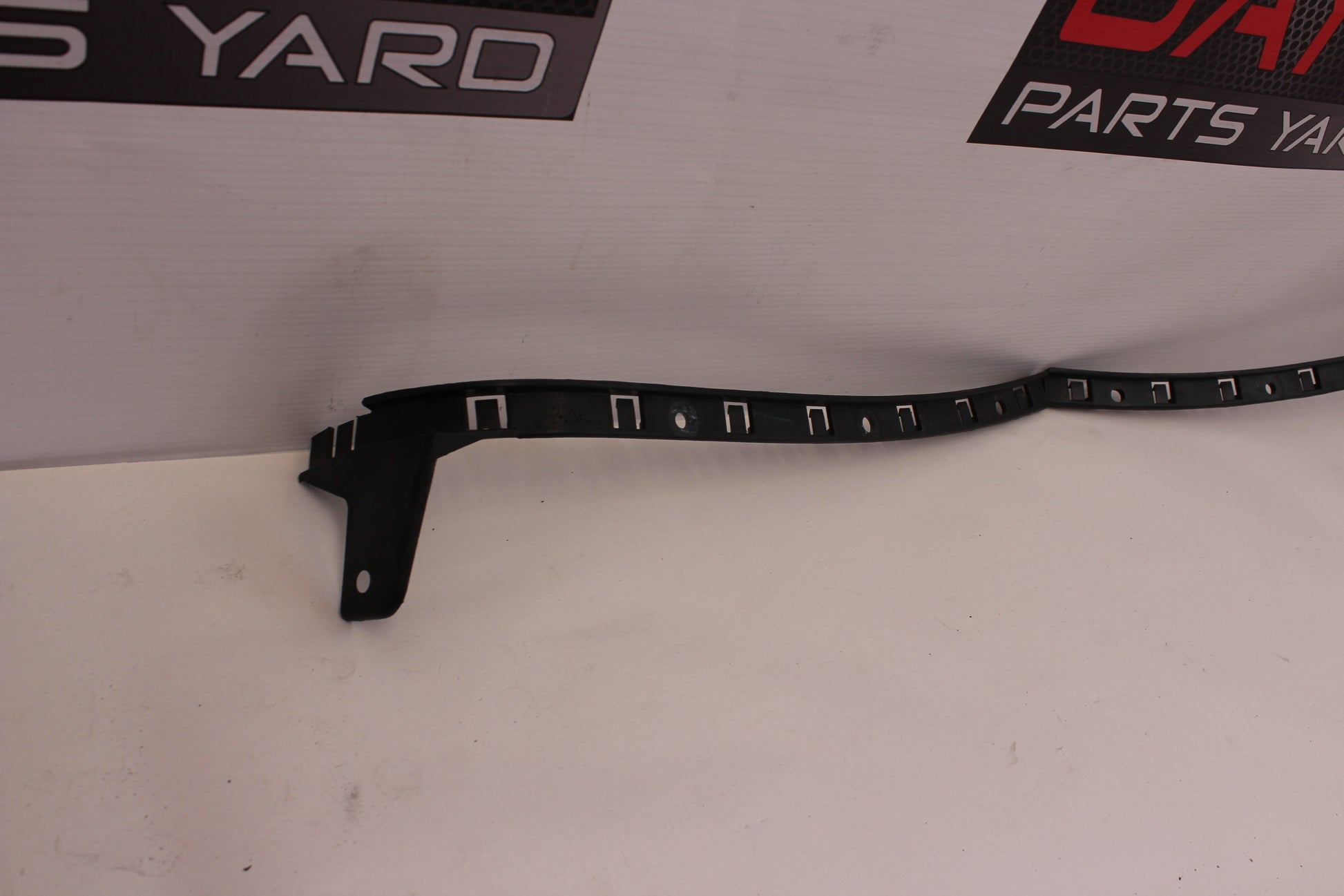 2010 Cadillac CTS-V Sedan Rear Bumper Cover Brackets RH &LH 20904476 20904475 OEM - Day's Parts Yard
