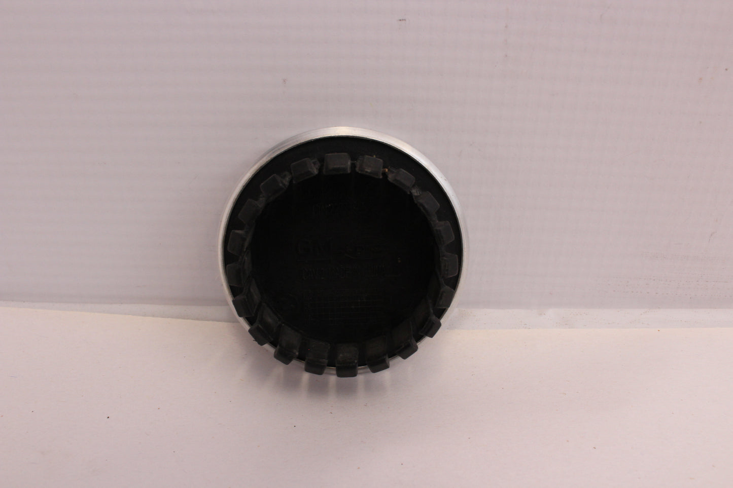 2010 Chevy Camaro SS Wheel Center Cap 22775905 OEM - Day's Parts Yard