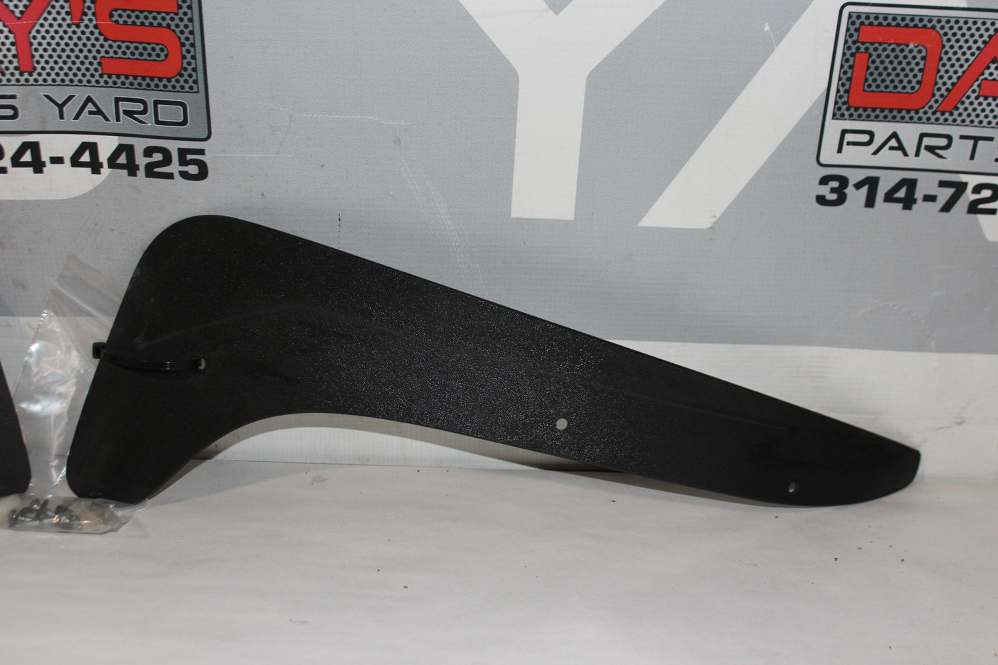 2016 Chevrolet Camaro SS RH & LH Trim Aftermarket Side Skirts - Day's Parts Yard